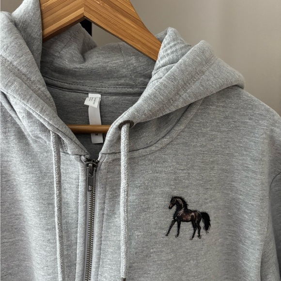 Heritage Horse Embroidered Gray Zip-Up Hoodie Organic Cotton NWT Size L - Picture 3 of 5